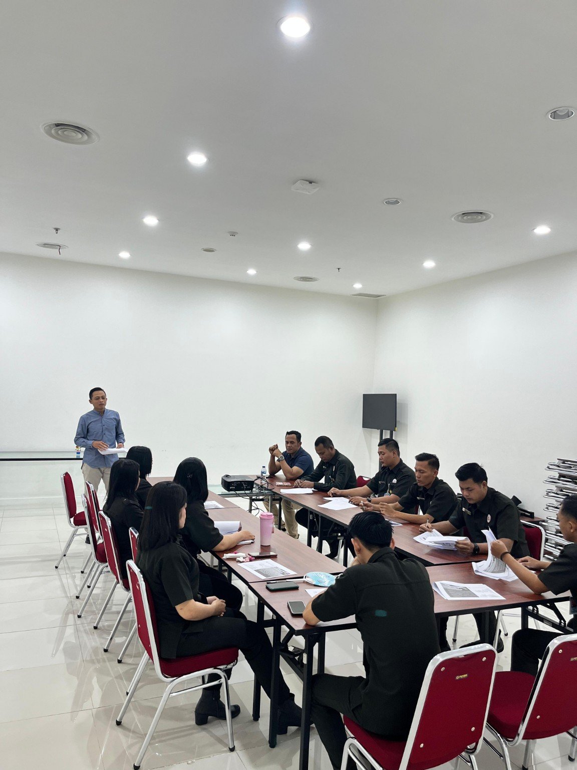 Briefing